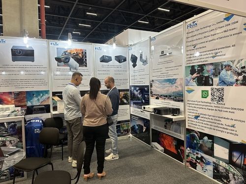 Laatste bedrijfskennis over FLYIN Projector Company schijnt op de Sao Paulo International Consumer Electronics Show in Brazilië en wint veel lof met een perfect einde!