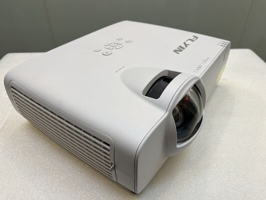 Flyin 5000 ANSI Lumens 3LCD Laserprojector WUXGA Native Ondersteuning 4K Short Throw HDBaseT 3D Mapping Onderwijs