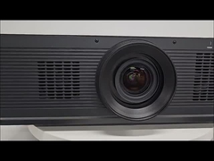 buitenproef met grote projectoren